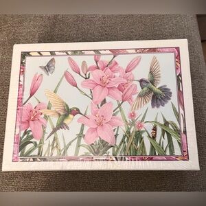 Vintage 1980s Deadstock Stationary Sheets Cards Envelopes Keepsake Box